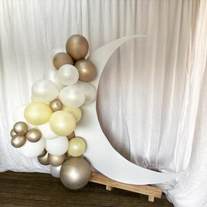Behind the scenes of a Baby Shower backdrop setup! 🌙 ✨
